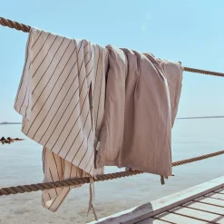 Asta voksen sengetøj, sail stripes