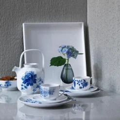 Blomst kop med underkop syren