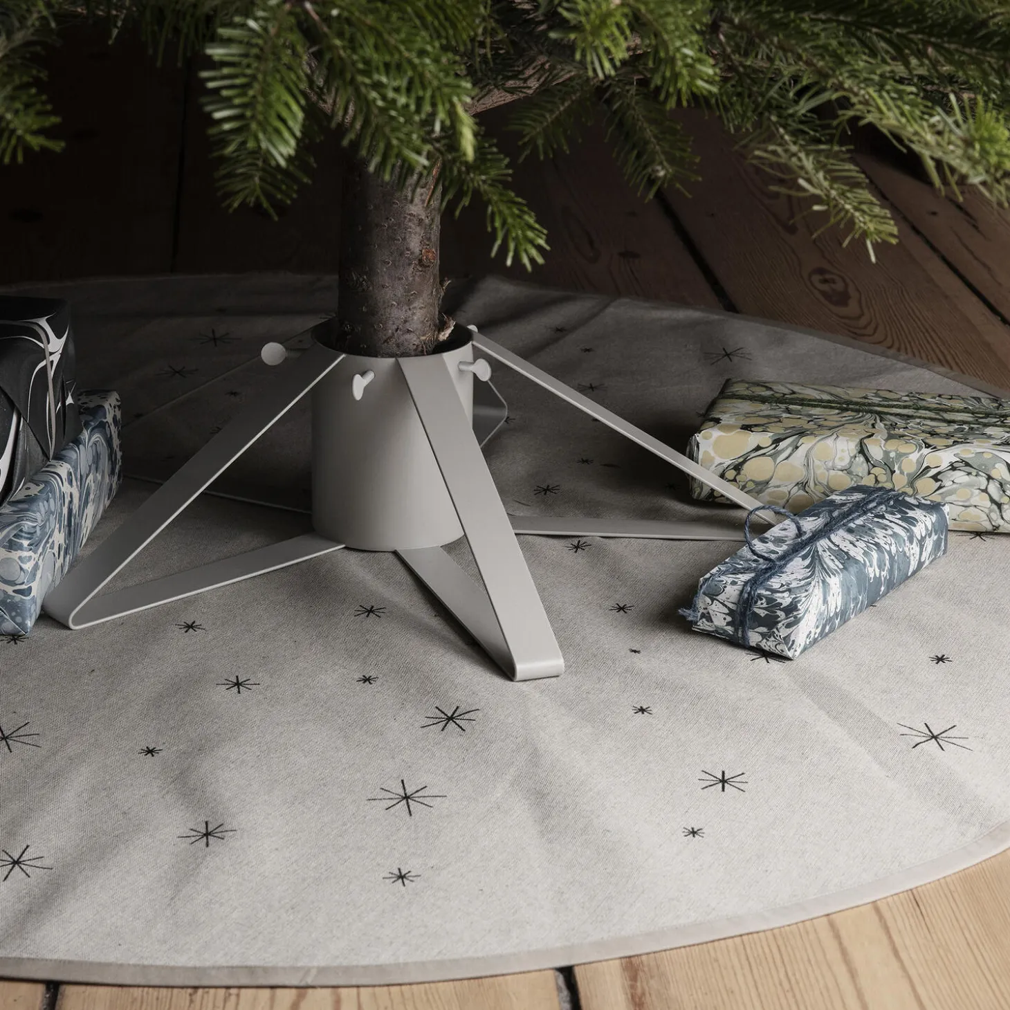 Christmas Tree Foot, light grey