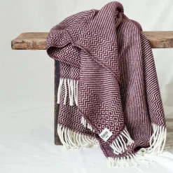 KATTEFOT Throw, burgundy