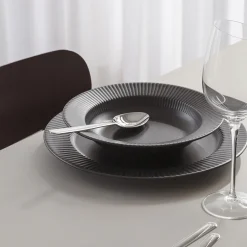 Legio Nova Middagstallerken 28 cm, black