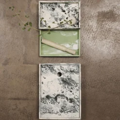 Mist Box 15x20, emerald off-white