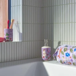 Mumi sæt af sæbedispenser & tandbørsteholder Blomsterhave