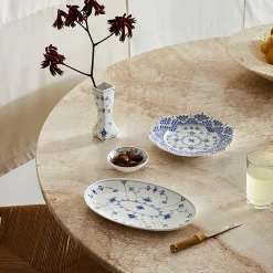 Musselmalet Helblonde tallerken med gennemskåret kant Ø 21 cm