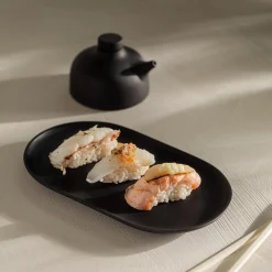 Sand Secrets Plate, black clay