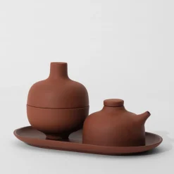 Sand Secrets Plate, red clay