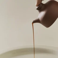 Sand Secrets Soy Pot, red clay