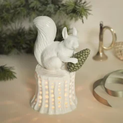 Winter Stories Squirrel on Tree Stumb fyrfadsstage